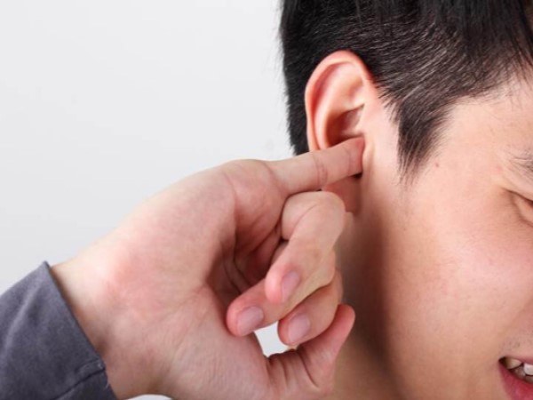 Điềm báo ngứa tai trái hay phải ý nghĩa gì? Cách phòng tránh
