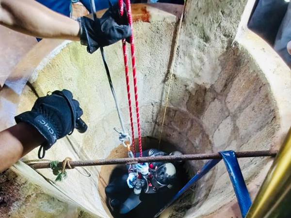 Giấc mơ thấy người rơi xuống giếng đánh con gì chuẩn xác nhất