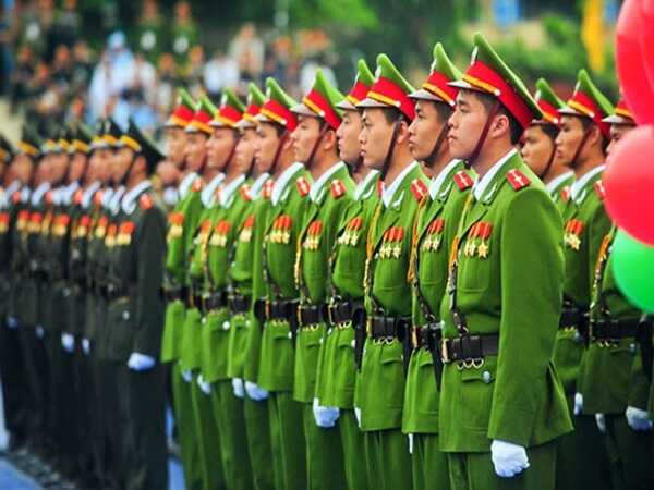 Mơ thấy công an là điềm gì, mang điềm lành hay dữ?