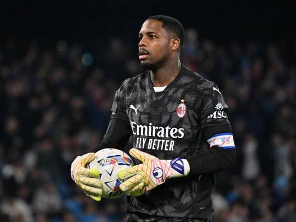 Bộ sưu tập danh hiệu đồ sộ của Mike Maignan Bộ sưu tập danh hiệu đồ sộ của Mike Maignan