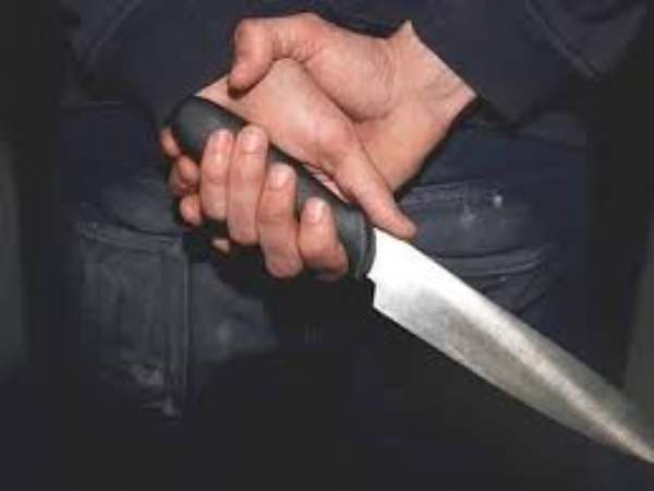 Nằm mơ thấy chém nhau là điềm gì? Dấu hiệu vận hạn chăng?